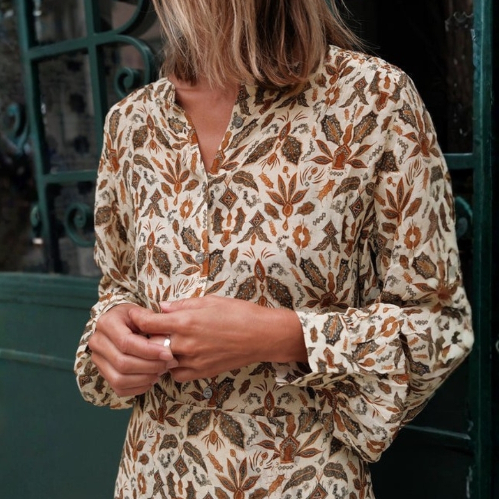 Indi & CO Floral Long Sleeve Blouse